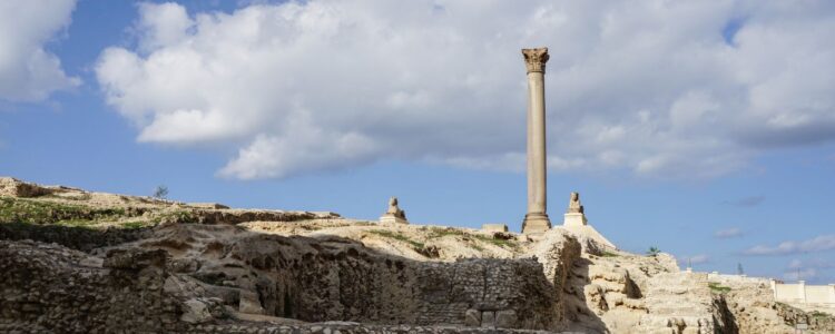 Privater 2-Tage-Busausflug nach Kairo und Alexandria - Die Pompeius-Säule