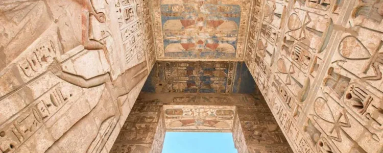 Exklusive geführte zu Dendera und Medinet Habu halbtages